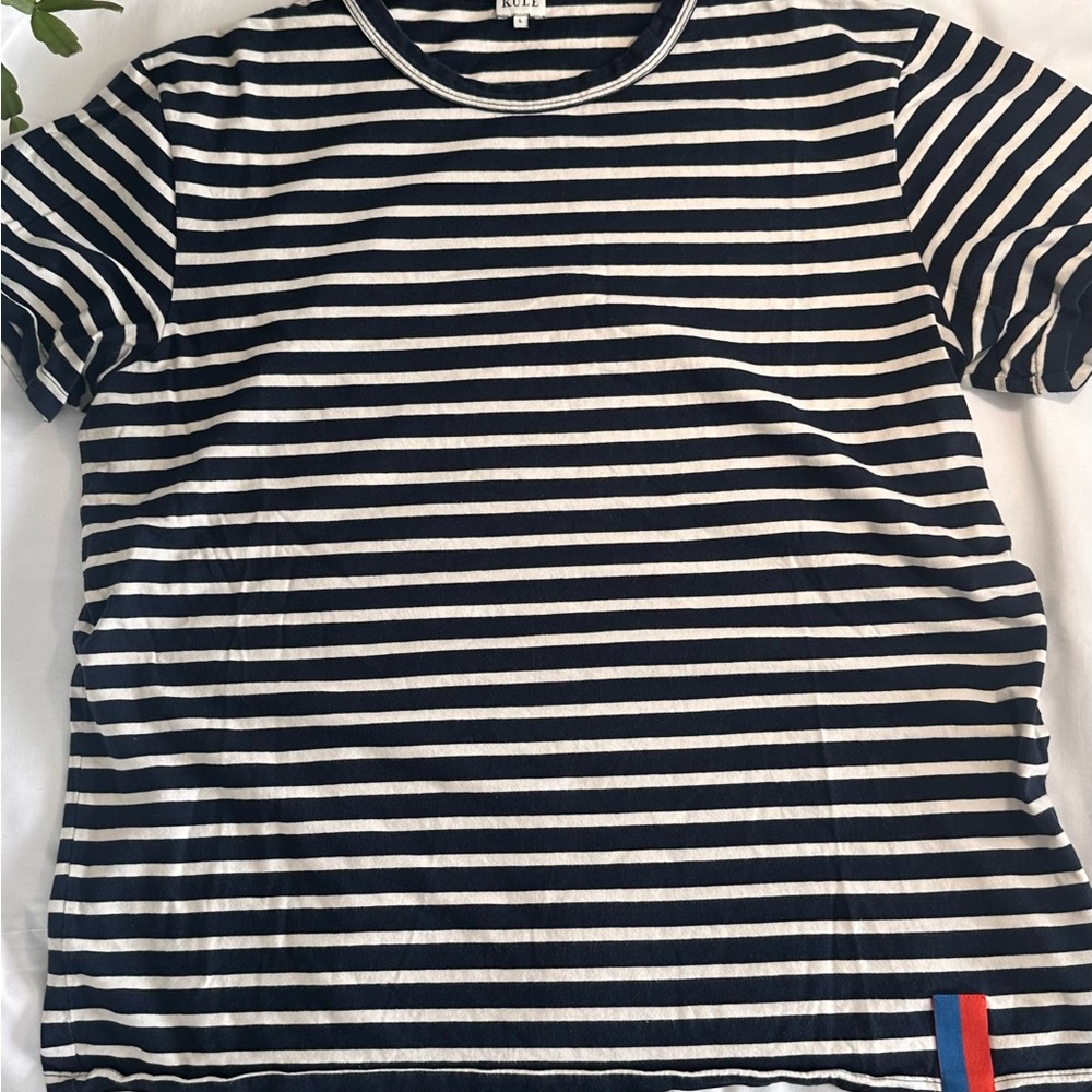Kule Navy and White T-Shirt Gently Worn Priced Accordingly